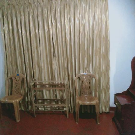 Umaya Rest Inn Балангода Екстериор снимка